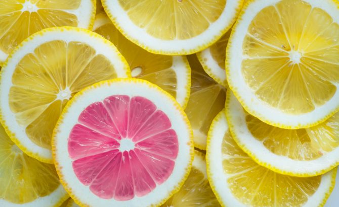 yellow slice fruits, 1 pink slice