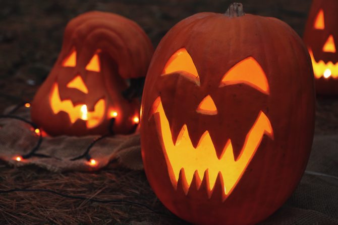 halloween season, pumpkin carving